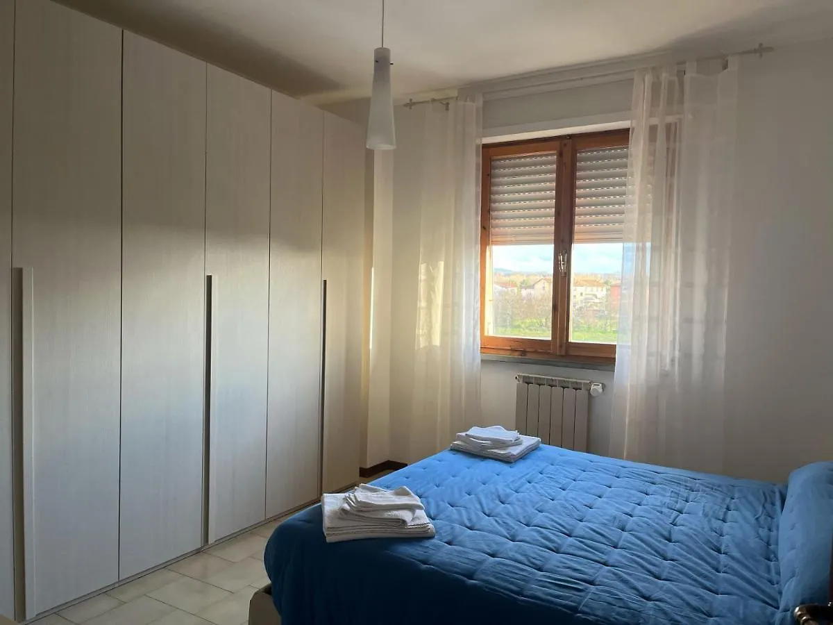Home Azzurra カポローナ